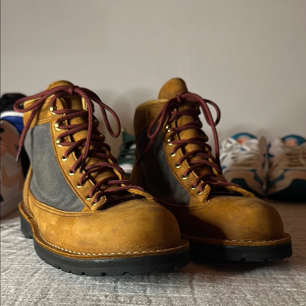 Danner Ridge Tan and Gray Leather Boots